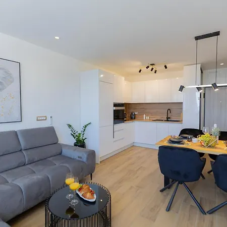 Golden View Luxury Σπλιτ