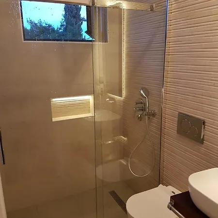 Golden View Luxury Maslinica
