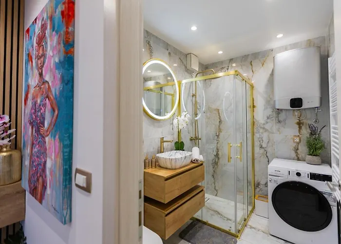 Golden View Luxury *