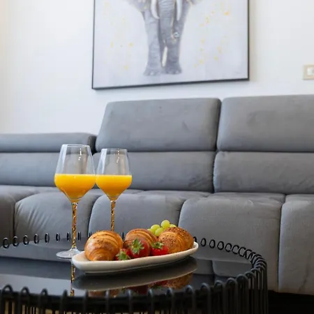 Daire Golden View Luxury *